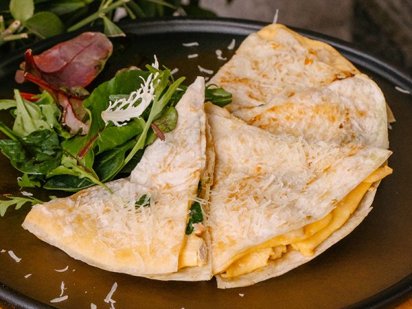 Омлет в лаваше с курицей и грибами