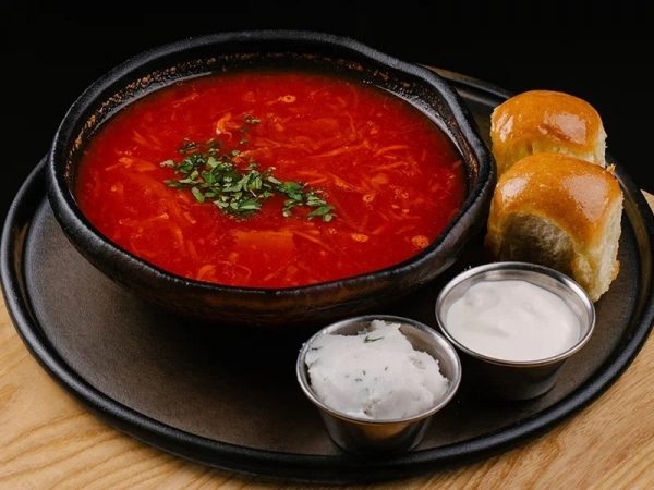 Красный борщ с говядиной