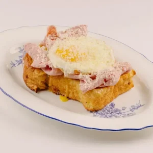 Крок-мадам с мортаделлой