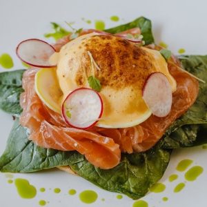 Бенедикт c лососем