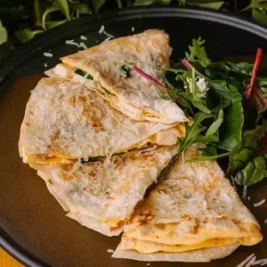 Омлет в лаваше с курицей и грибами