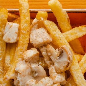 Картофель с курицей и грибами